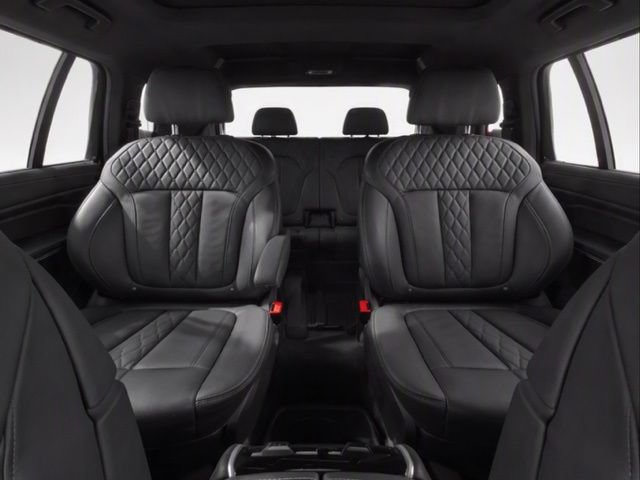 Used 2022 BMW X7 M50i w/ Luxury Seating Package AWD/4WD image 20