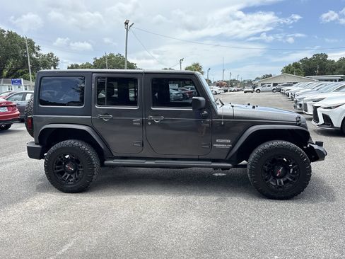 Used 2014 Jeep Wrangler Unlimited Sport w/ Quick Order Package 24S AWD/4WD image 6