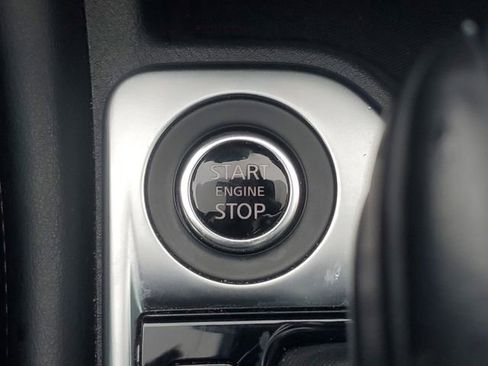 Used 2024 Nissan Sentra SR w/ SR Premium Package image 33