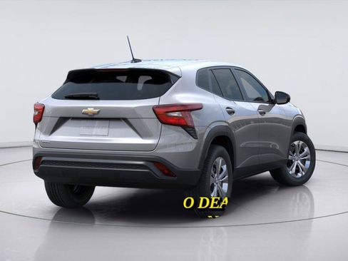 New 2026 Chevrolet Trax LS w/ Driver Confidence Package FWD image 4