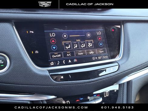Certified 2025 Cadillac XT5 Premium Luxury FWD image 10