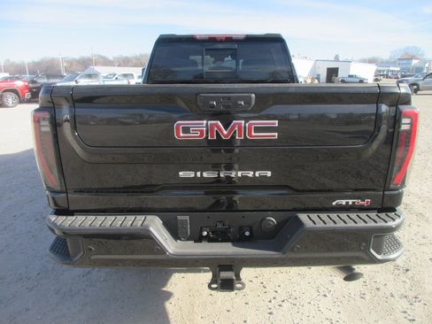 New 2026 GMC Sierra 2500 AT4 w/ AT4 Premium Plus Package image 5
