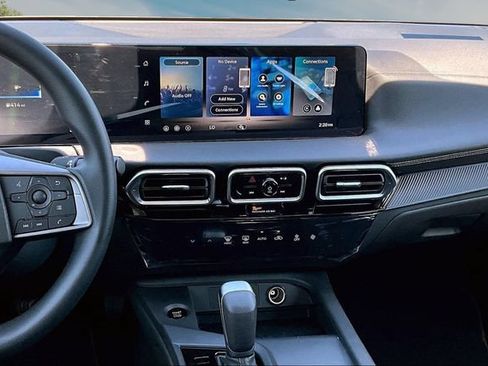 New 2027 Nissan Sentra SV FWD image 6