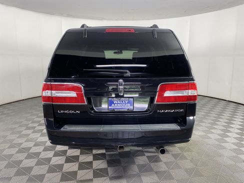 Used 2014 Lincoln Navigator 4WD image 8
