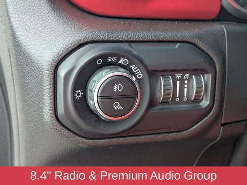 Used 2021 Jeep Gladiator Rubicon AWD/4WD image 13