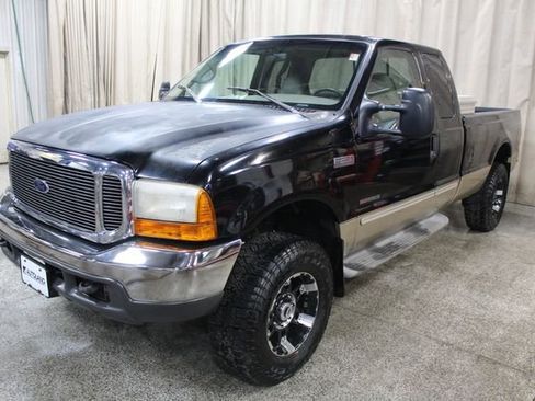 Used 2000 Ford F250 Lariat image 4