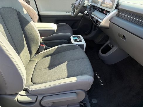 Certified 2023 Hyundai Ioniq 5 SE image 21