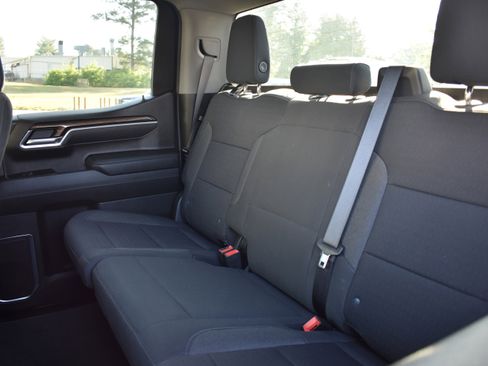 Used 2025 Chevrolet Silverado 1500 LT AWD/4WD image 26