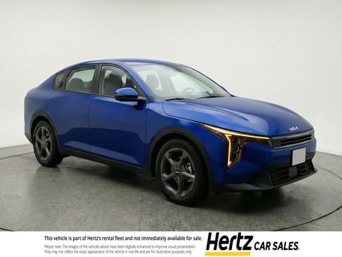 Used 2025 Kia K4 FWD image 1
