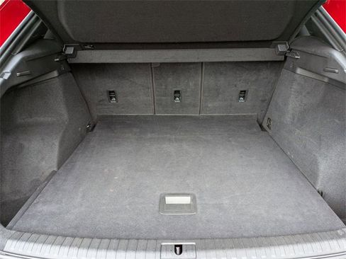 Used 2021 Audi Q3 2.0T Premium image 27