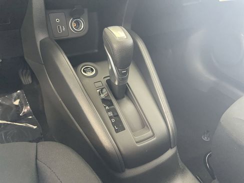 Certified 2025 Nissan Kicks Play S image 26