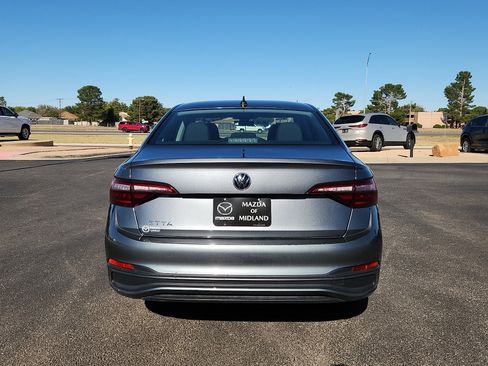 Used 2024 Volkswagen Jetta S image 6