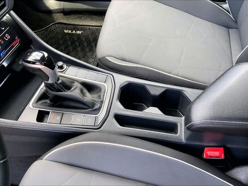 Used 2025 Volkswagen Jetta Sport FWD image 16