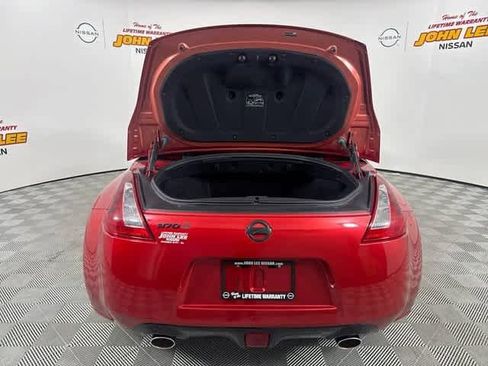 Used 2018 Nissan 370Z Touring Sport image 9