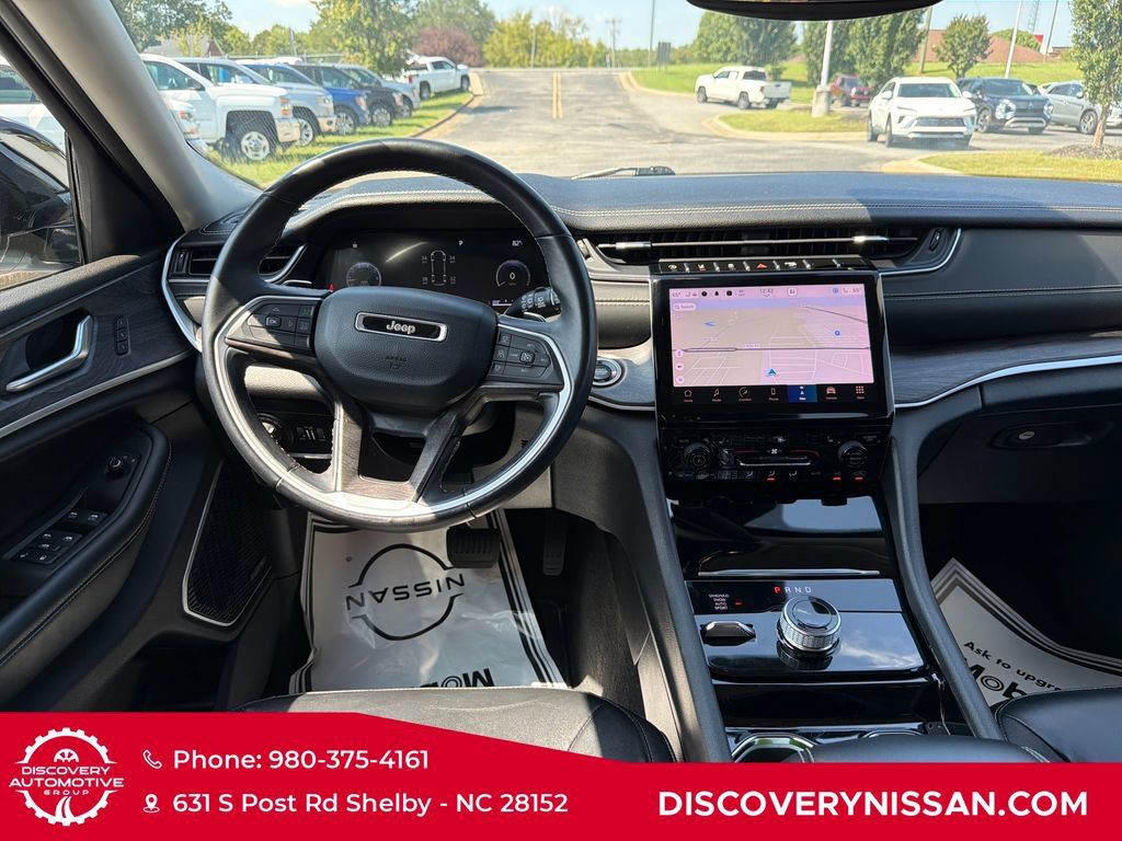 Used 2022 Jeep Grand Cherokee Limited AWD/4WD image 35