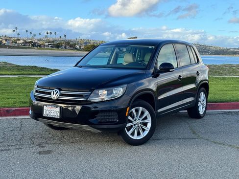 Used 2014 Volkswagen Tiguan SE image 1