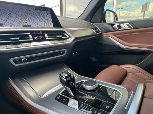 Used 2023 BMW X5 xDrive40i w/ Premium Package image 49