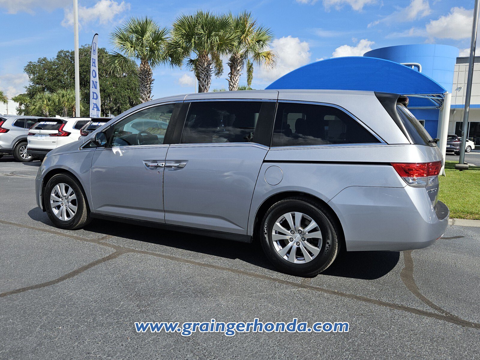 Used 2016 Honda Odyssey EX image 3