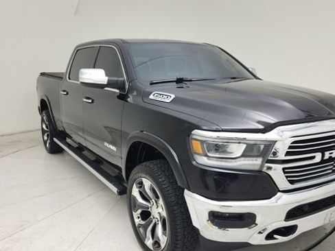 Used 2019 RAM 1500 Laramie AWD/4WD image 8