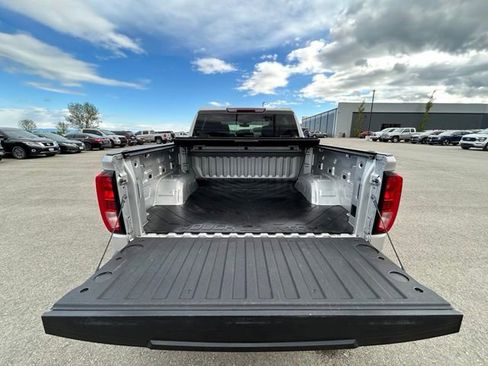 Used 2020 GMC Sierra 1500 Elevation w/ Elevation Value Package AWD/4WD image 13