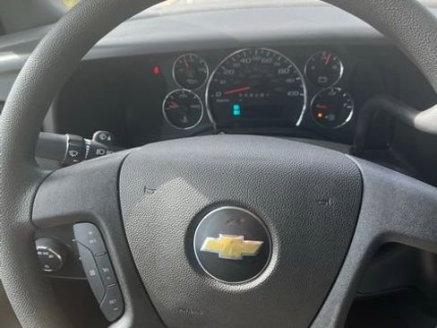 New 2025 Chevrolet Express 3500 Work Van w/ Power Convenience Package image 17