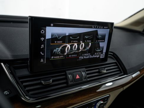 Certified 2023 Audi Q5 2.0T Premium Plus w/ Premium Plus Package AWD/4WD image 14