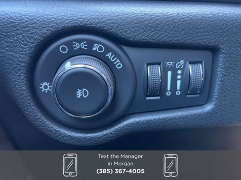 New 2026 Chrysler Pacifica Select image 26