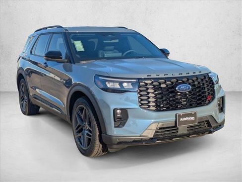 New 2025 Ford Explorer ST image 7