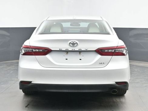 Used 2022 Toyota Camry XLE FWD image 9