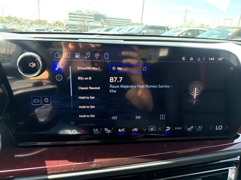 New 2026 Chevrolet Traverse RS AWD/4WD image 18