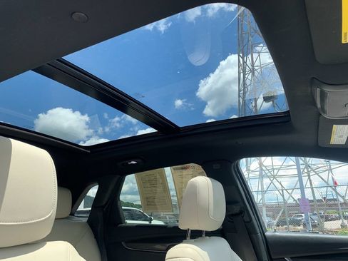 Used 2020 Cadillac XT5 Sportv AWD/4WD image 19