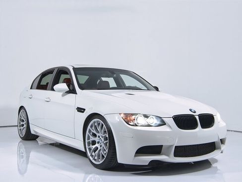 Used 2011 BMW M3 Sedan RWD image 2