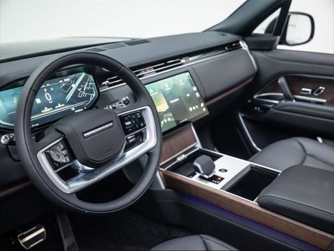 New 2026 Land Rover Range Rover SE AWD/4WD image 17