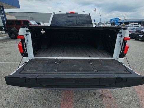 Used 2023 Ford F150 Lightning Platinum AWD/4WD image 29