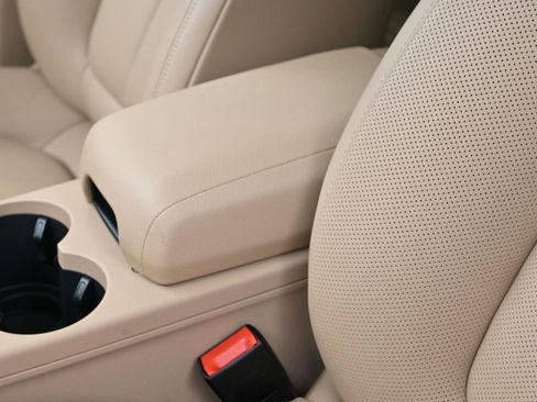 Used 2026 Porsche Macan image 21