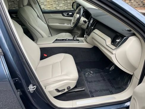 Certified 2024 Volvo XC60 B5 Plus w/ Climate Package AWD/4WD image 13
