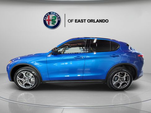 New 2025 Alfa Romeo Stelvio Sprint AWD/4WD image 5