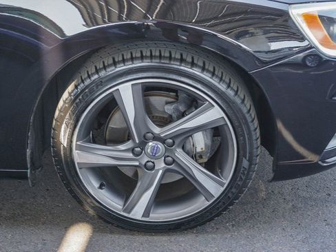 Used 2016 Volvo S60 T6 R-Design Platinum image 10