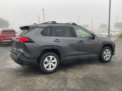 Used 2019 Toyota RAV4 LE image 4