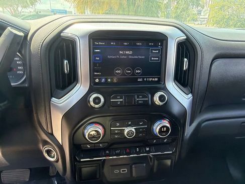 Used 2021 GMC Sierra 1500 SLE AWD/4WD image 22
