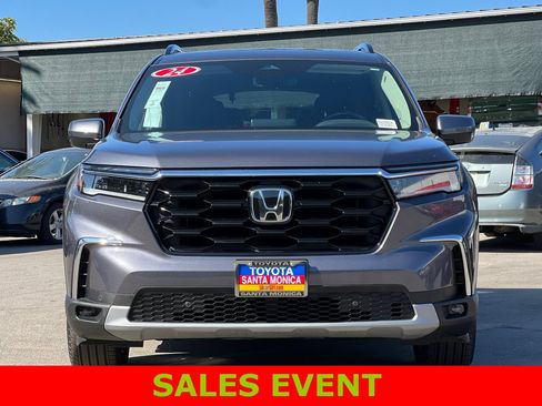 Used 2024 Honda Pilot Touring image 9