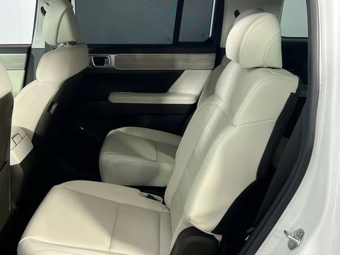 Used 2024 Hyundai Santa Fe Calligraphy image 25