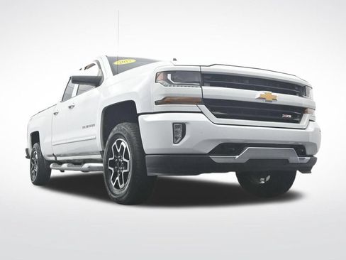 Used 2017 Chevrolet Silverado 1500 LT w/ All Star Edition AWD/4WD image 40