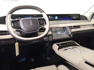 New 2026 Lincoln Navigator Premiere video 2