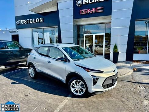 Used 2023 Chevrolet Bolt EUV LT image 1