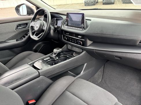 Used 2023 Nissan Rogue S FWD image 13