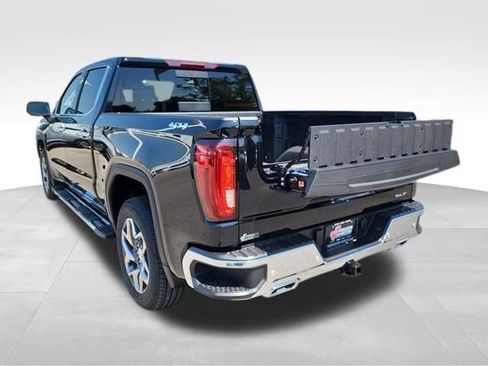 New 2026 GMC Sierra 1500 SLT w/ SLT Premium Plus Package AWD/4WD image 6