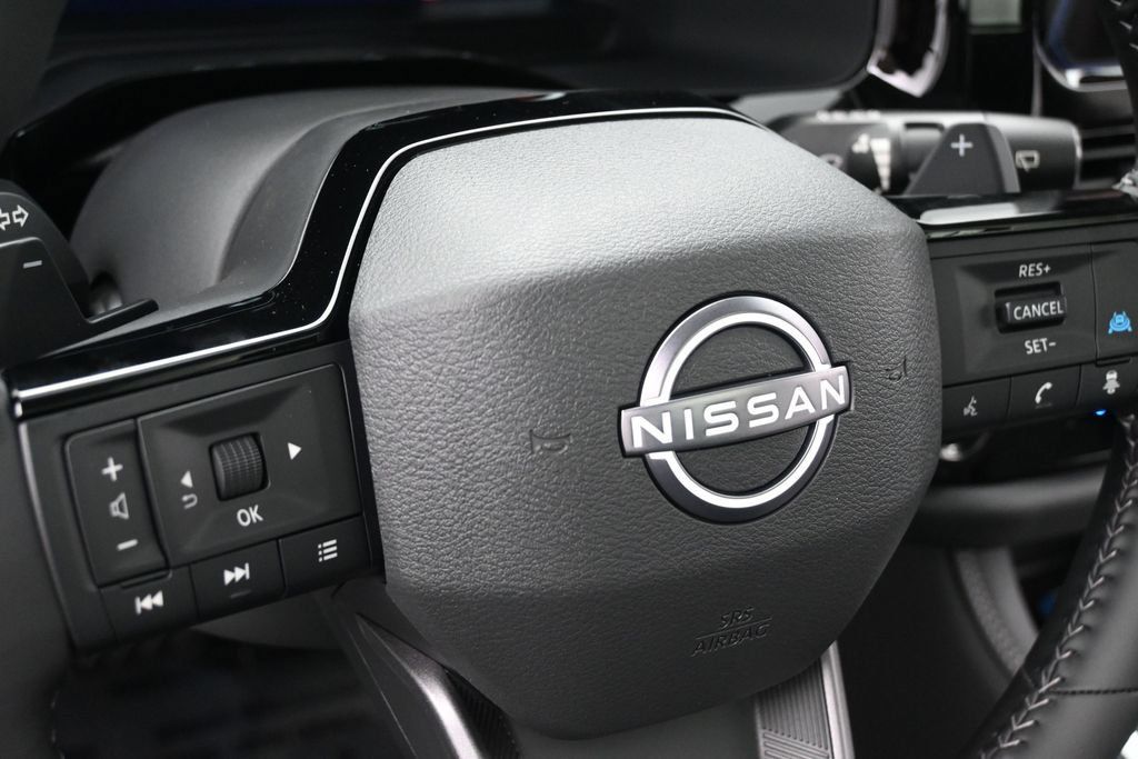 New 2026 Nissan Pathfinder Platinum w/ Accent Package AWD/4WD image 12