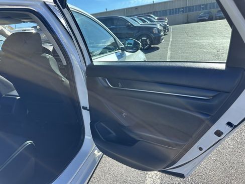 Used 2021 Honda Accord LX image 16