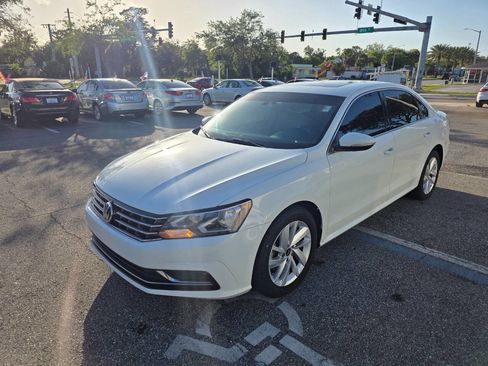 Used 2018 Volkswagen Passat 2.0T SE image 8